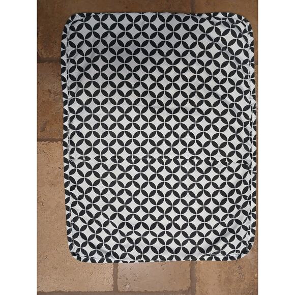 MCM 2 Bed Pillowcases 20x26 Black Brown Geo Circle Lattice Thick Quilted Modern - Picture 14 of 16
